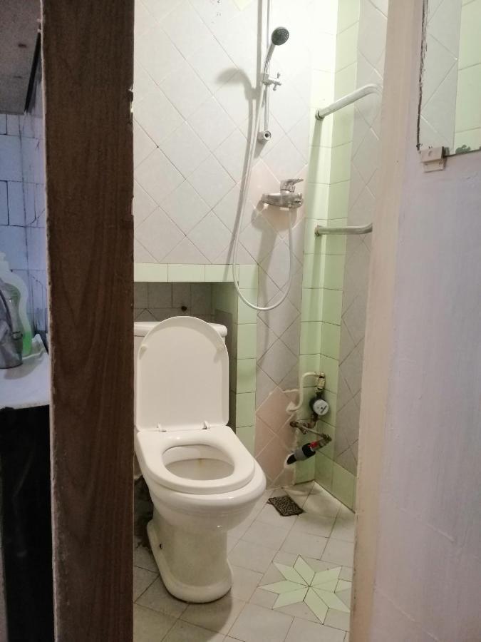 Рядом С Автовокзалом Appartement Odessa Buitenkant foto